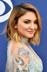 JULIA MICHAELS at 2018 ACM Awards in Las Vegas 04/15/2018