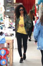 KELLY ROWLAND Shopping at Kitross Kids in West Hollywood 04/19/2018