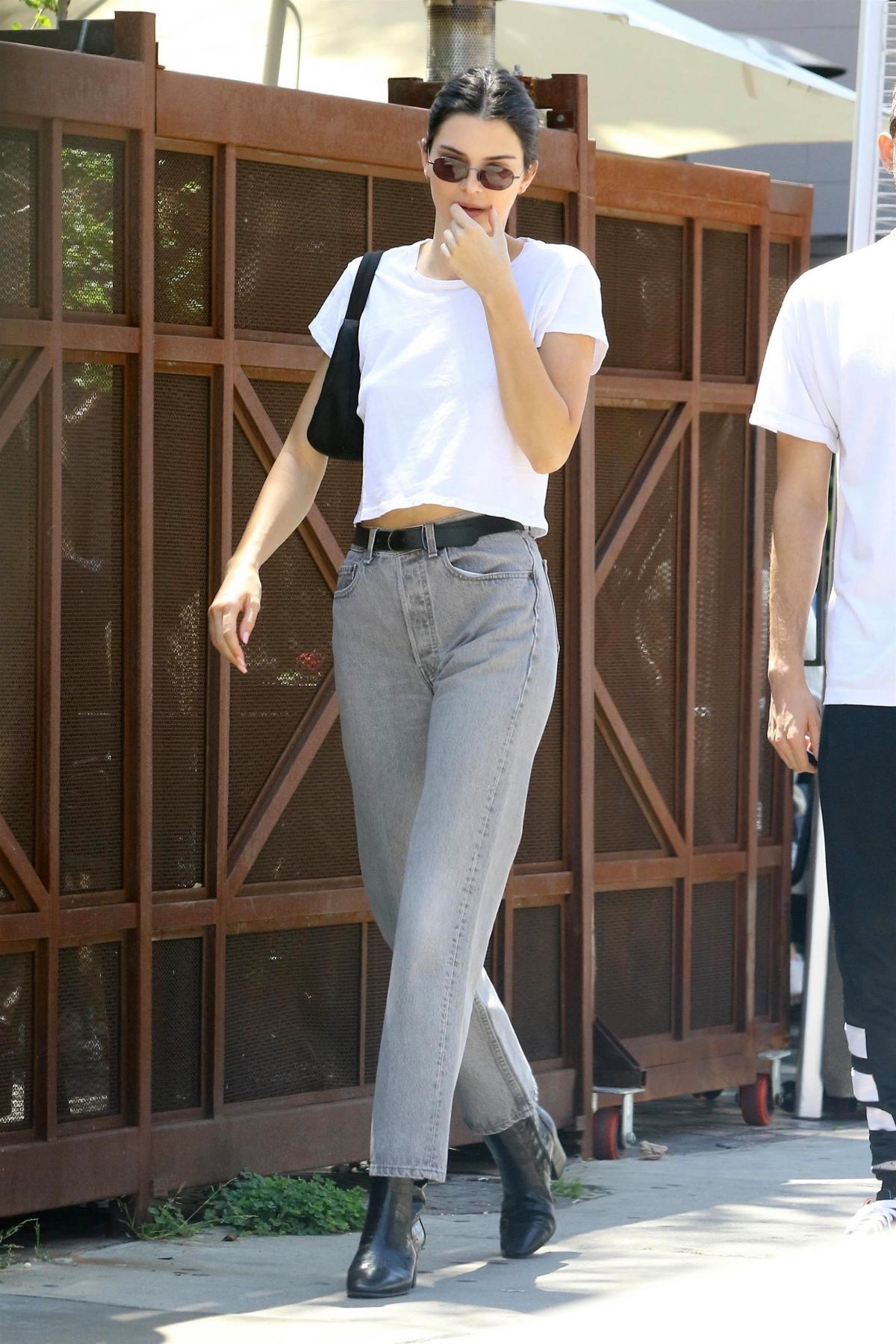 KENDALL JENNER Out for Lunch in Los Angeles 04/26/2018 – HawtCelebs