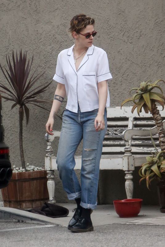 KRISTEN STEWART in Jeans Out in Los Angeles 04/07/2018