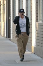 KRSITEN STEWAR Heading to s Spa in Los Angeles 04/18/2018