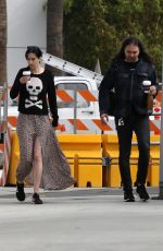 KRYSTEN RITTER and Adam Granduciel Take Their Dog to Animal Hospital in Los Angeles 04/04/2018