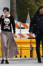 KRYSTEN RITTER and Adam Granduciel Take Their Dog to Animal Hospital in Los Angeles 04/04/2018