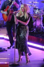 KYLIE MINOGUE Performs Stop Me from Falling on One Show in London 04/09/2018