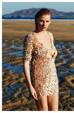 LARA STONE for Vogue Magazine, Spain May 2018