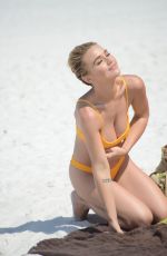 LAUREN ELIZABETH HUBBARD in Bikini at a Beach in Clearwater 04/28/2018
