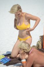 LAUREN ELIZABETH HUBBARD in Bikini at a Beach in Clearwater 04/28/2018