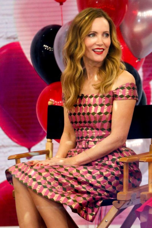 LESLIE MANN Promotes Her Blockers Movie at Today Show in New York 04/02/2018