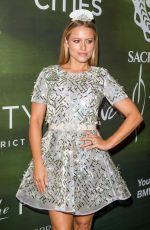 LOLA PONCE at Sachamama Green Gala Awards in Miami 04/21/2018