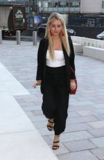 LOTTIE MOSS at Bluebird Cafe in London 04/10/2018