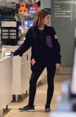 LUCY HALE Shopping at AT&T Store in Los Angeles 04/07/2018