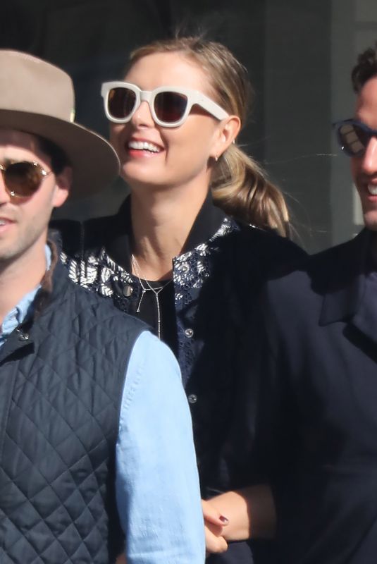 MARIA SHARAPOVA and Alexander Gilkes Out Shopping in New York 04/01/2018