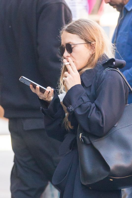 MARY KATE OLSEN Arrives at Her Office in New York 04/26/2018