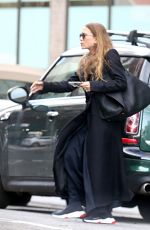 MARY KATE OLSEN Leaves Her Office in New York 04/05/2018