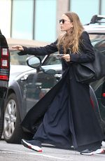 MARY KATE OLSEN Leaves Her Office in New York 04/05/2018
