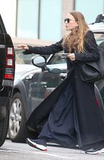MARY KATE OLSEN Leaves Her Office in New York 04/05/2018