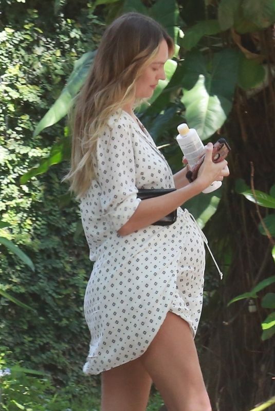 Pregnant CANDICE SWANEPOEL Out in Vitoria 04/22/2018
