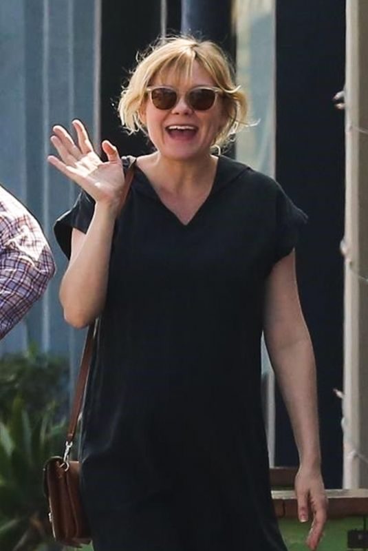 Pregnant KIRSTEN DUNST Out and About in Los Angeles 04/04/2018