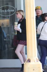 Pregnant KIRSTEN DUNST Out for Breakfast in Toluca Lake 04/13/2018