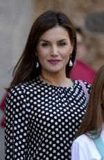 QUEEN LETIZIA OF SPAIN at Traditional Easter Mass in Cathedral of Santa Maria of Palma in Mallorca 04/01/2018