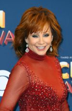 REBA MCENTIRE at 2018 ACM Awards in Las Vegas 04/15/2018