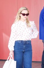 REESE WITHERSPOON Heading to a Business Meeting in Los Angeles 04/23/2018