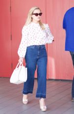 REESE WITHERSPOON Heading to a Business Meeting in Los Angeles 04/23/2018