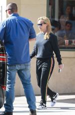 REESE WITHERSPOON Leaves a Doctors Appointment in Beverly Hills 04/26/2018