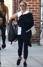 REESE WITHERSPOON Leaves a Gym in Los Angeles 04/12/2018