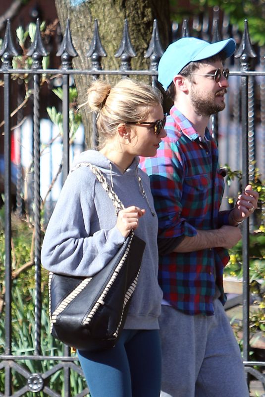 SIENNA MILLER and Tom Sturridge Out in New York 04/26/2018