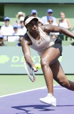 SLOANE STEPHENS Wins 2018 Miami Open in Key Biscayne 03/31/2018