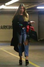 SOFIA VERGARA Arrives at Barneys New York in Beverly Hills 04/01/2018