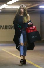 SOFIA VERGARA Arrives at Barneys New York in Beverly Hills 04/01/2018
