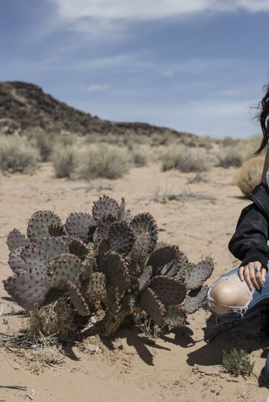 VICTORIA JUSTICE at Petroglyph National Monument in Albuquerque 04/19/2018