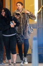 ZENDAYA Arrives on a Flight in Boston 04/25/2018