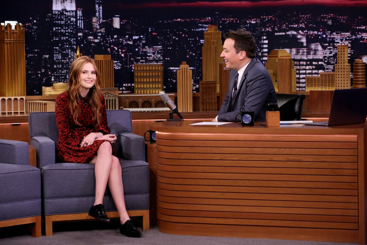 ZOEY DEUTCH At Tonight Show Starring Jimmy Fallon In New York 03 21 zoey-deutch-at-tonight-show-starring-jimmy-fallon-in-new-york-03-21