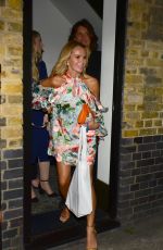 AMANDA HOLDEN Leaves Kylie Minogue