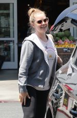 AMY ADAMS Shopping at Bristol Farms in Beverly Hills 05/17/2018