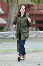 ANNE HATHAWAY at a Farm Stand in Easton 05/13/2018