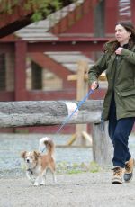 ANNE HATHAWAY at a Farm Stand in Easton 05/13/2018