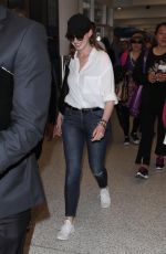 ANNE HATHAWAY at Los Angeles International Airport 05/15/2018