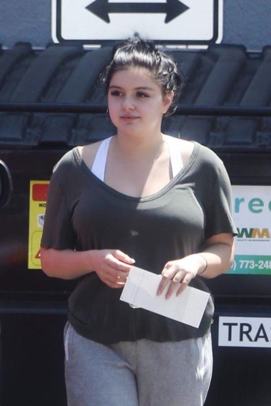 ARIEL WINTER Leaves Gray Studio in Encino 05/09/2018