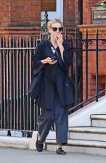 CAREY MULLIGAN Out and in Chelsea 05/18/2018