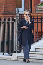 CAREY MULLIGAN Out and in Chelsea 05/18/2018