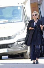 CAREY MULLIGAN Out and in Chelsea 05/18/2018