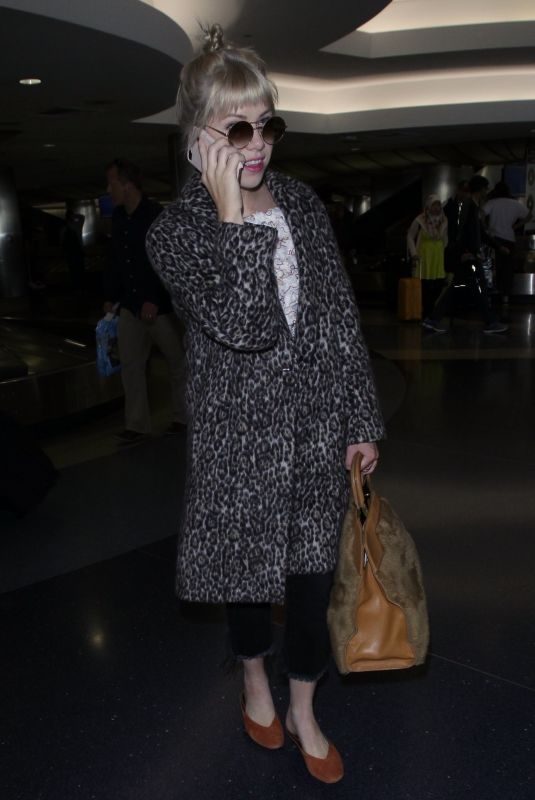 CARLY RAE JEPSEN Arrives at Los Angeles International Airport 05/20/2018