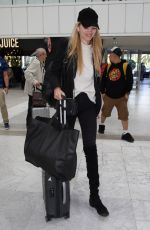 DAPHNE GROENEVELD at Nice Airport 05/18/2018