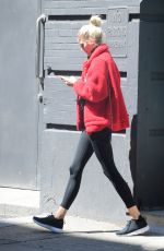 DEVON WINDSOR Leaves a Gym in New York 05/21/2018