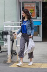 EIZA GONZALEZ Shopping at Petco in Studio City 05/20/2018