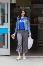 EIZA GONZALEZ Shopping at Petco in Studio City 05/20/2018